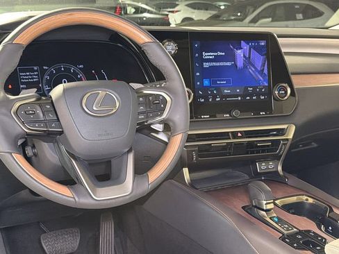 Certified 2024 Lexus RX 350 Premium w/ Accessory Package AWD/4WD image 18