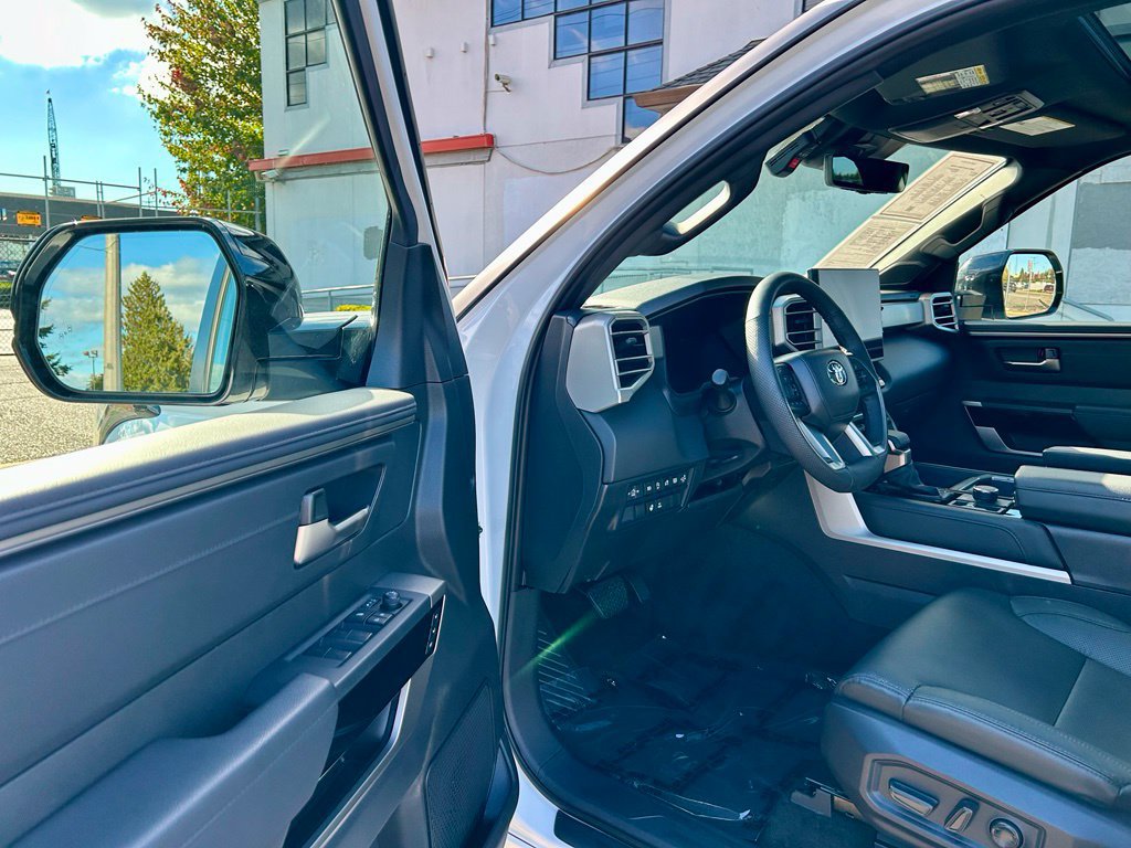 Certified 2025 Toyota Tundra Limited AWD/4WD image 9