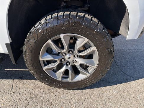 Used 2021 Chevrolet Silverado 1500 RST w/ Z71 Off-Road Package image 9