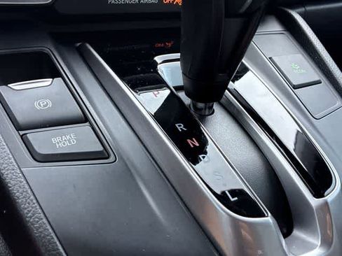 Used 2018 Honda CR-V Touring image 41