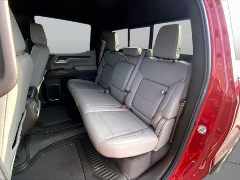 Used 2025 GMC Sierra 1500 SLT w/ SLT Premium Plus Package AWD/4WD image 21