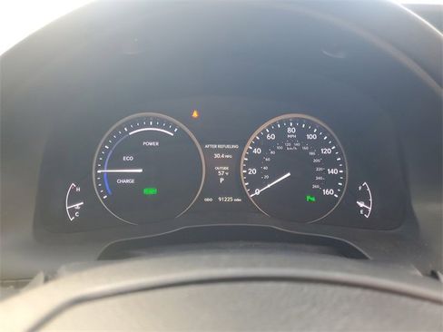 Used 2013 Lexus ES 300h image 18