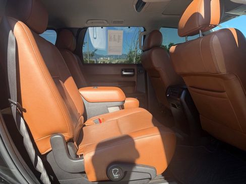 Used 2016 Toyota Sequoia Platinum AWD/4WD image 27