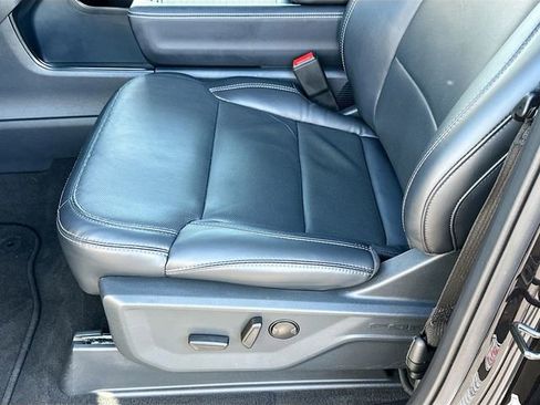 Used 2025 Ford Expedition Max Platinum image 20