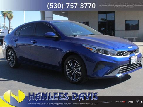 Used 2023 Kia Forte LXS image 5