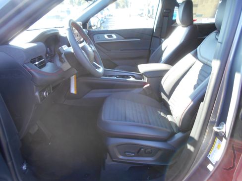 New 2026 Ford Explorer ST-Line image 32