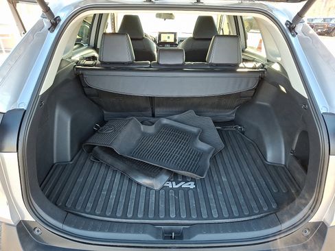 Certified 2025 Toyota RAV4 XLE Premium image 28
