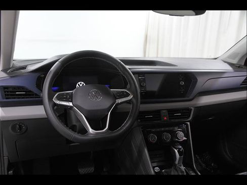 Used 2023 Volkswagen Taos SE w/ Panoramic Sunroof Package AWD/4WD image 6