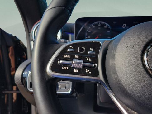 Used 2022 Mercedes-Benz CLA 250 image 22