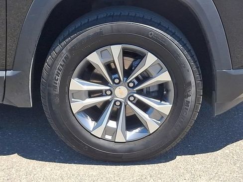 Used 2025 Chevrolet Equinox LT AWD/4WD image 27