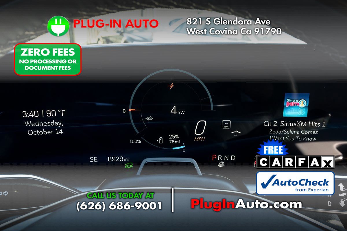 Used 2024 Cadillac Lyriq Luxury w/ LPO, Floor Liner Package RWD image 20