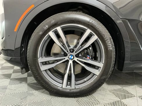 Certified 2024 BMW X7 xDrive40i w/ M Sport Package AWD/4WD image 38