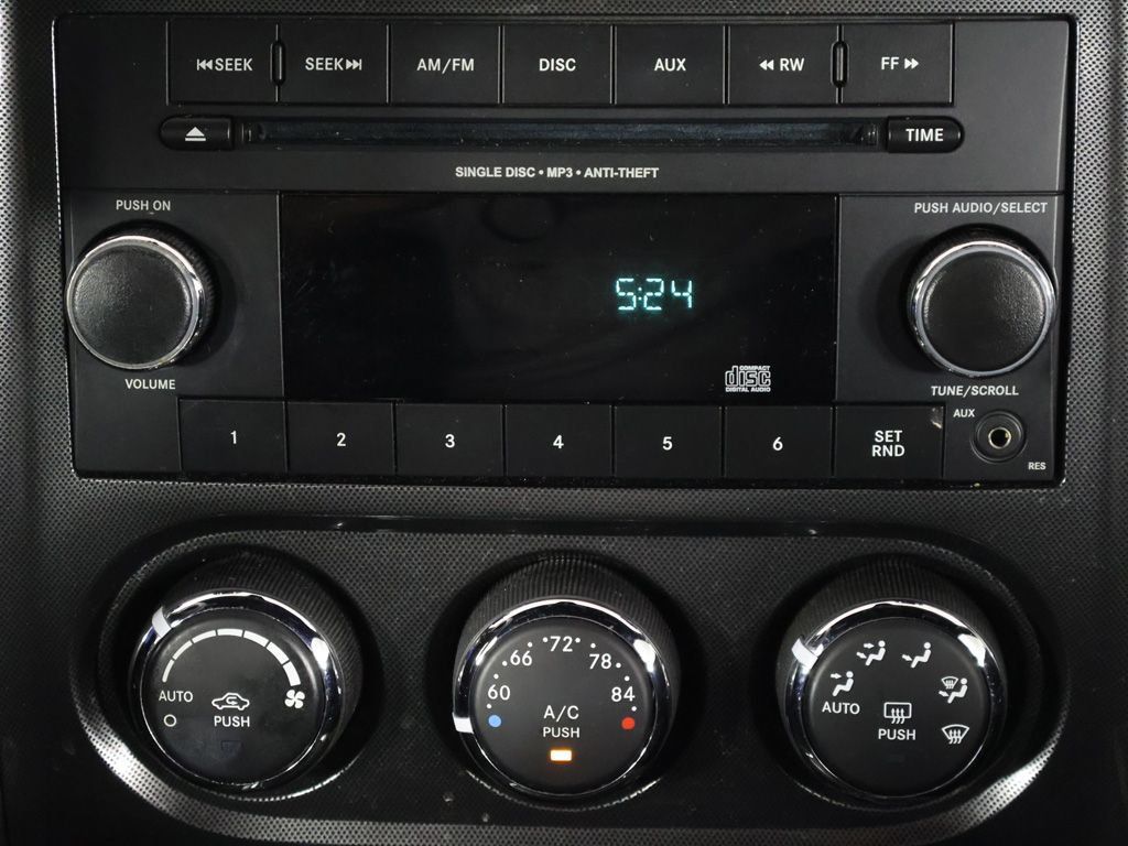 Used 2012 Dodge Challenger SXT RWD image 30