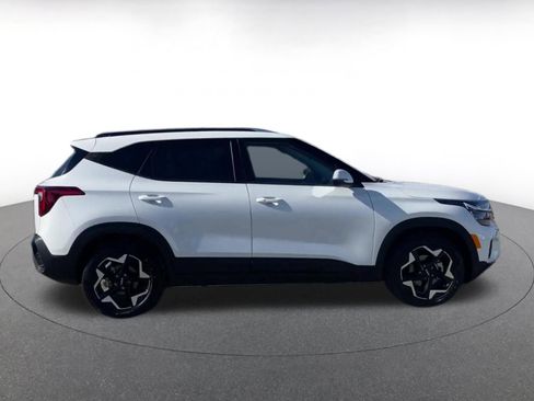 Used 2025 Kia Seltos S image 16