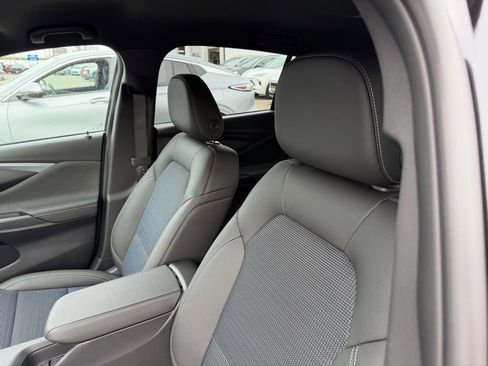 New 2026 Buick Envista Preferred FWD image 13