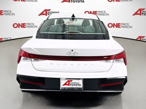 Used 2025 Hyundai Elantra SEL FWD image 6
