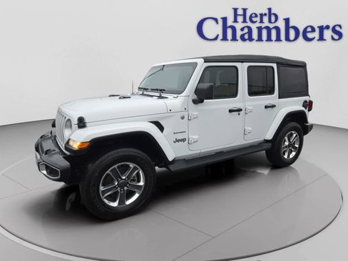 Used 2022 Jeep Wrangler Unlimited Sahara image 10