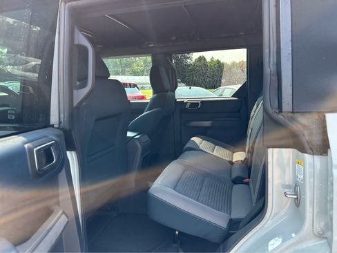 Used 2021 Ford Bronco Outer Banks AWD/4WD image 9