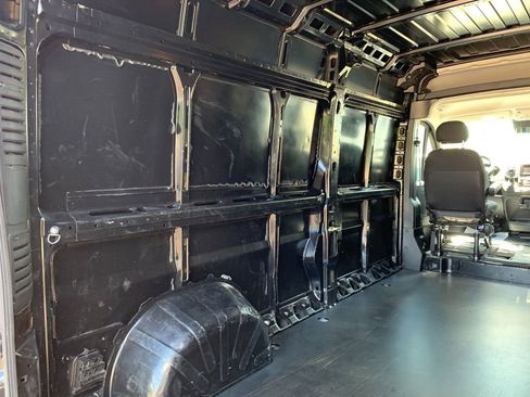 Used 2023 RAM ProMaster 2500 FWD image 30