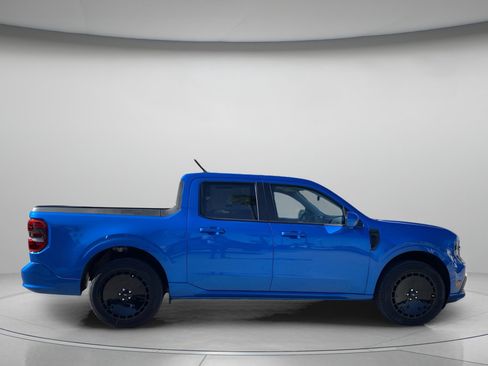 New 2026 Ford Maverick Lobo AWD/4WD image 2