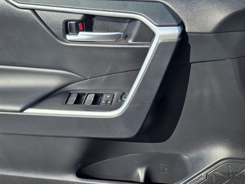 Used 2024 Toyota RAV4 XLE Premium image 22