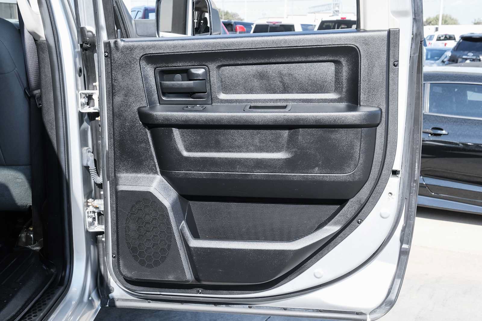 Used 2014 RAM 2500 Tradesman w/ Chrome Appearance Group AWD/4WD image 37