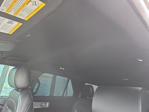 Used 2022 Ford Explorer ST-Line image 37