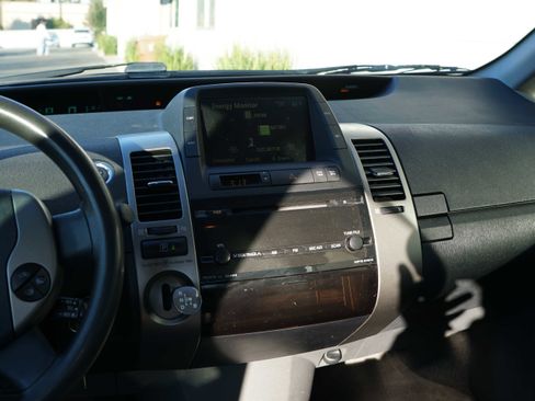 Used 2008 Toyota Prius Touring FWD image 39