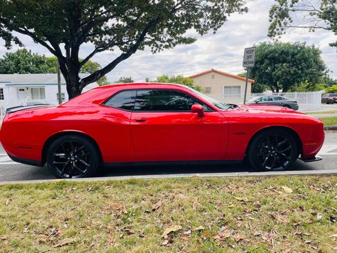Used 2022 Dodge Challenger R/T w/ Blacktop Package image 6