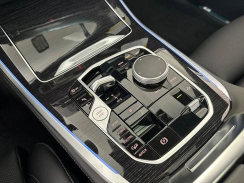 New 2026 BMW X5 xDrive50e w/ M Sport Package image 21