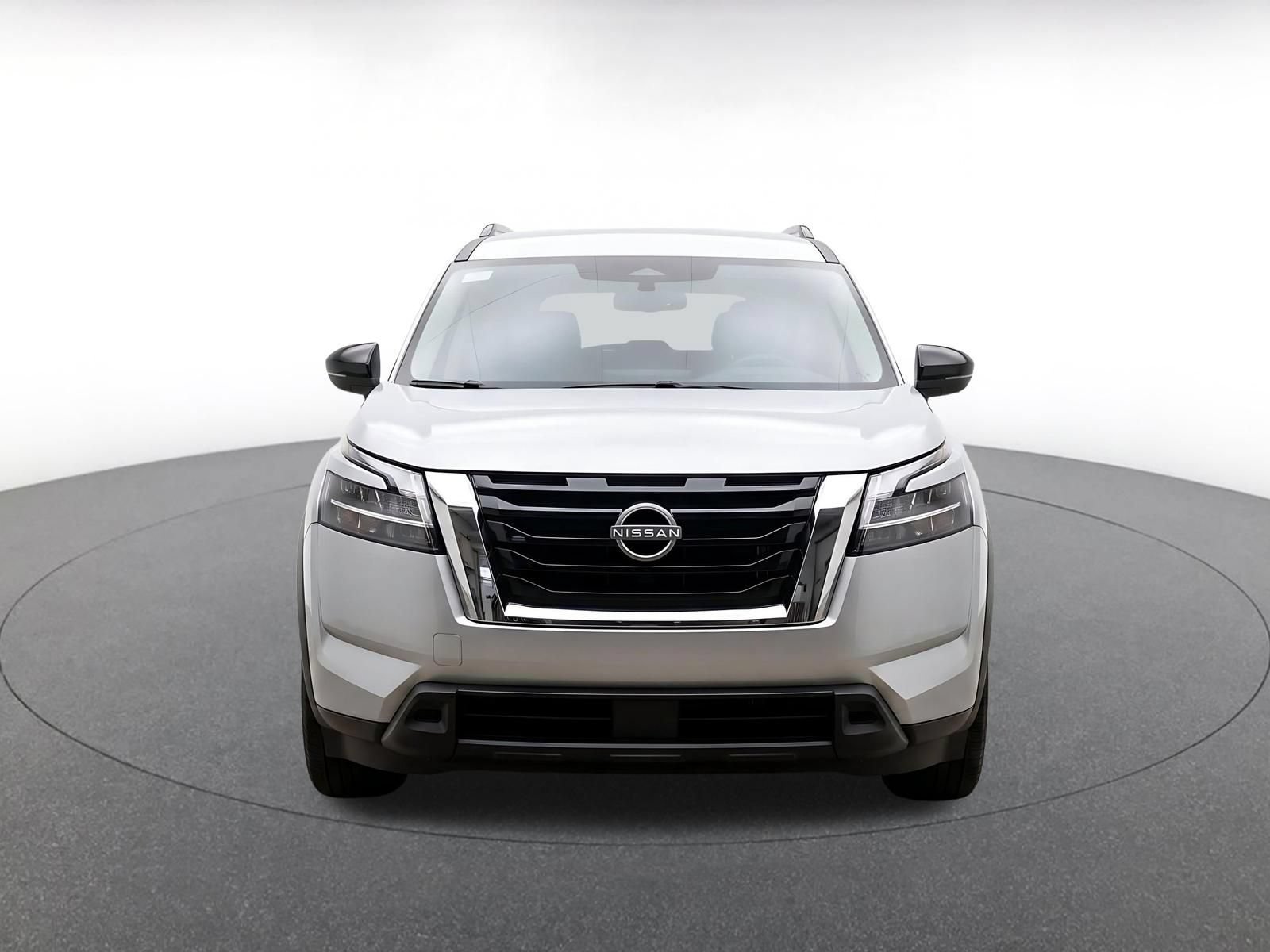 Used 2025 Nissan Pathfinder SV AWD/4WD image 8