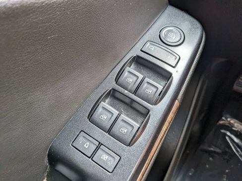 Used 2019 Chevrolet Tahoe LS RWD image 21