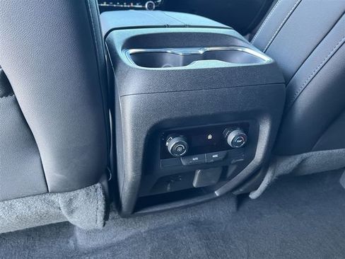 Certified 2026 Chevrolet Traverse LT w/ Driver Confidence Package AWD/4WD image 26