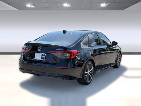 Used 2024 Honda Civic Touring image 9
