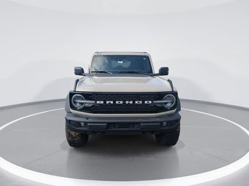 New 2025 Ford Bronco Outer Banks w/ Sasquatch Package AWD/4WD image 3