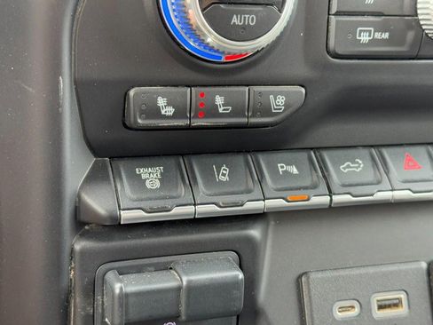 Used 2023 GMC Sierra 2500 SLT w/ SLT Premium Package image 22