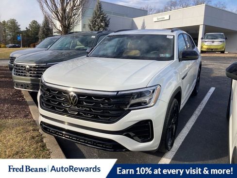 New 2026 Volkswagen Atlas Cross Sport SEL R-Line image 3