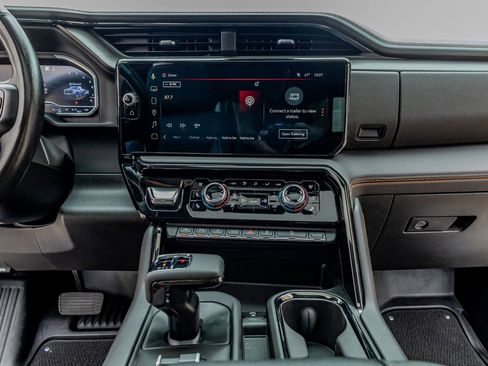 Used 2023 GMC Sierra 1500 AT4 w/ AT4 Premium Package image 20