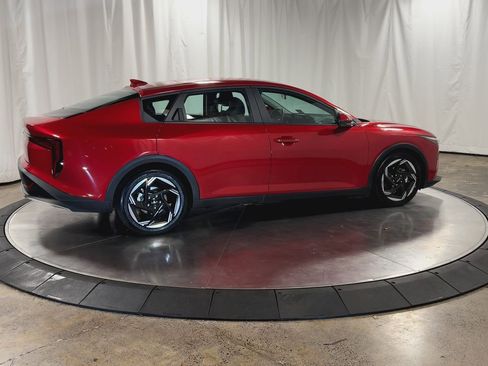 Certified 2025 Kia K4 EX image 2