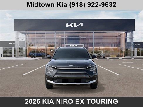 New 2025 Kia Niro EX Touring image 2