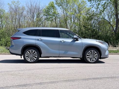 Used 2022 Toyota Highlander Platinum image 37