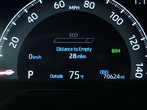 Used 2023 Toyota RAV4 XLE AWD/4WD image 25