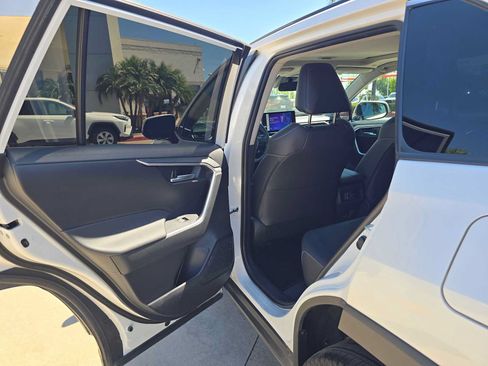 Used 2025 Toyota RAV4 XLE Premium w/ Weather Package AWD/4WD image 15