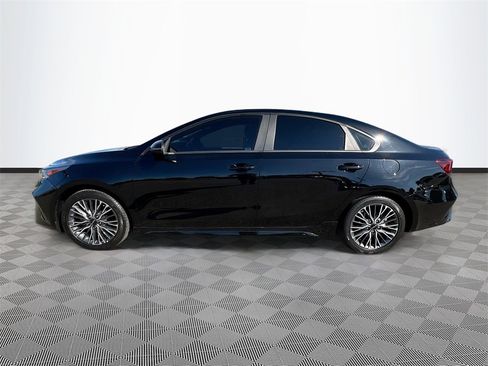 Used 2024 Kia Forte GT-Line w/ GT-Line Premium Package image 4