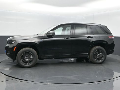 Used 2025 Jeep Grand Cherokee Limited 4xe image 4