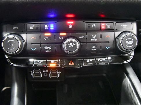 Used 2024 Dodge Durango R/T AWD/4WD image 27