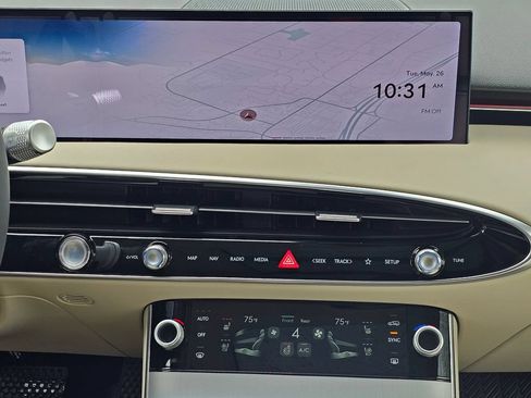 New 2026 Genesis GV70 2.5T Advanced AWD/4WD image 11