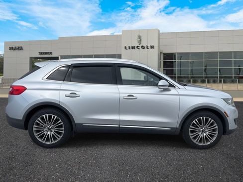 Used 2018 Lincoln MKX Reserve w/ Driver Assistance Package image 2