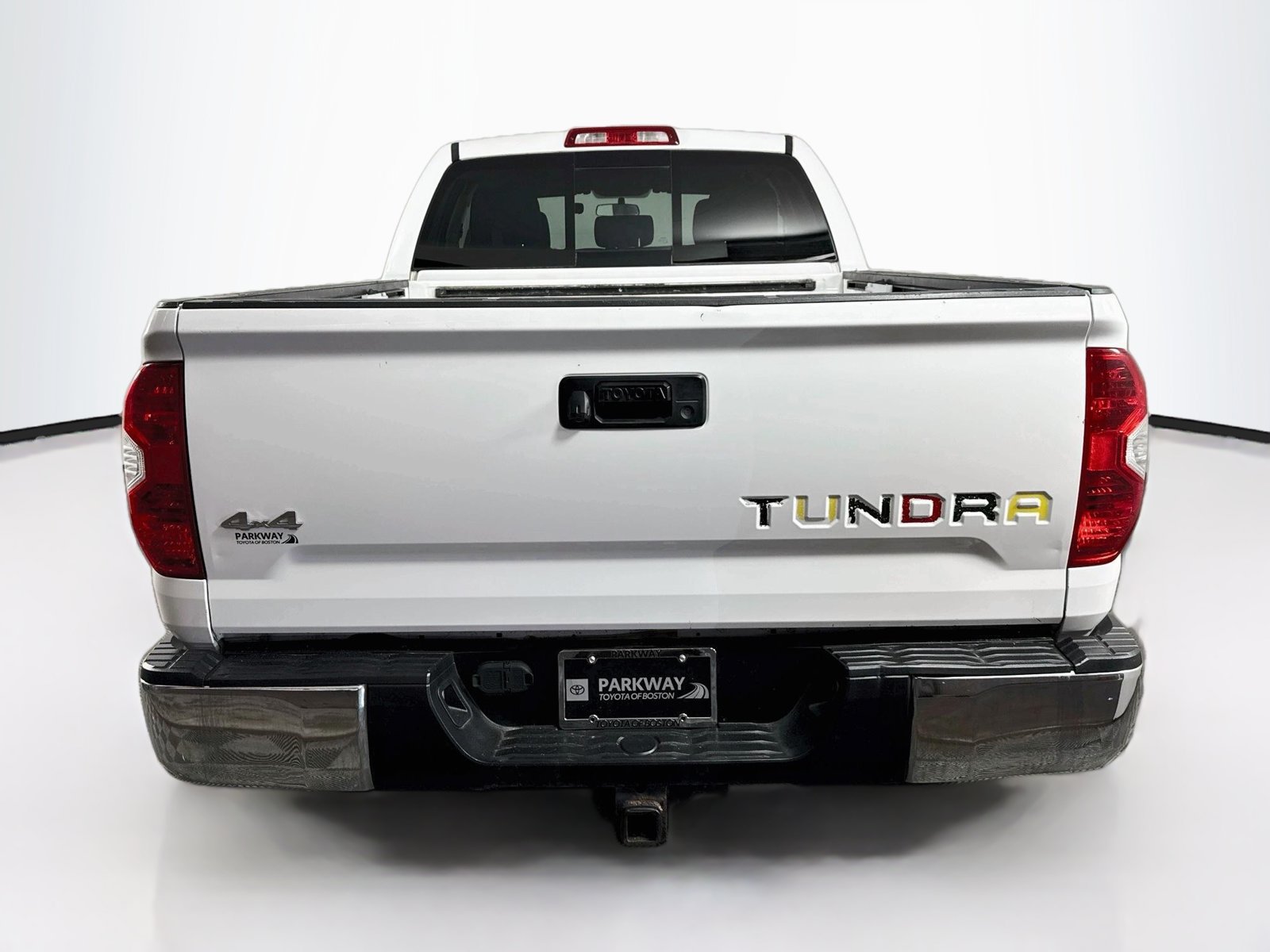 Used 2016 Toyota Tundra SR5 AWD/4WD image 6