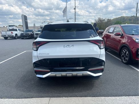 Used 2023 Kia Sportage SX image 4